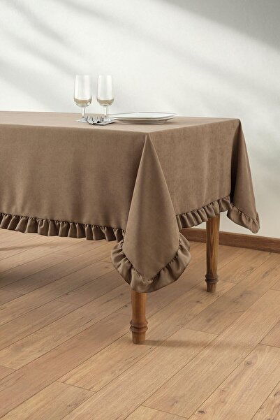 Denizli Concept Кафява покривка за маса с ресни по краищата - Венеция Мек цвят - Памук 150x250cm