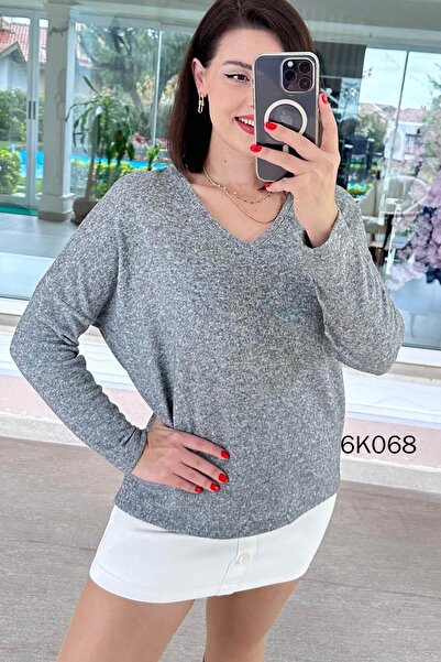 İnce Topuk بلوزة تريكو ناعمة بأكمام خفاش ورقبة على شكل حرف V 6k068