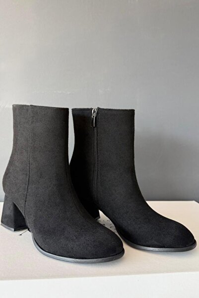 Preshley Women's Marta Black Suede 6 cm Thick Heeled Egg Toe Zippered Boots