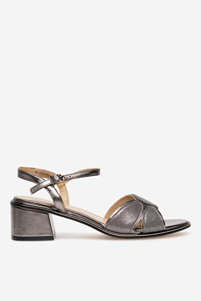 LASOCKI γυναικείο σανδάλι 5905588521655 Ασημί χρώμα