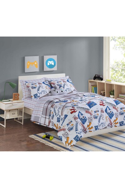 Bee Home Goofy Game Boys | 8-Piece Single Comforter Set