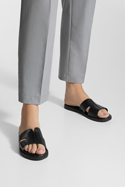 LASOCKI γυναικεία σαγιονάρα 5905588572190 Μαύρο