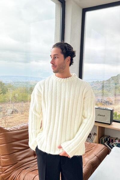 Flaw Wear Reverse Knitted Ecru Sweater