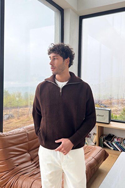 Flaw Wear Basic Zip Sweater