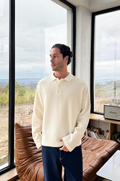 Flaw Wear Polo Neck Knitted Sweatshirt