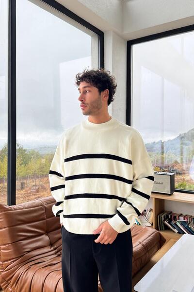 Flaw Wear Striped knit sweater