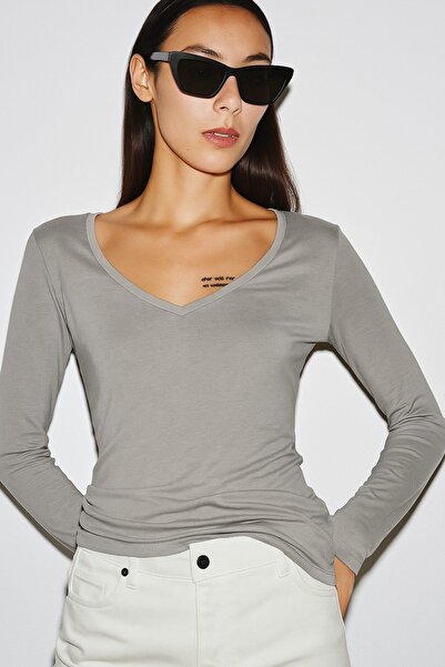 HAKKE Long Sleeve V-Neck Bluz
