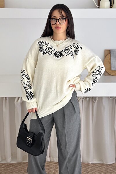 FEMELLE Pulover tricotat oversize cu broderie albă, mărime standard