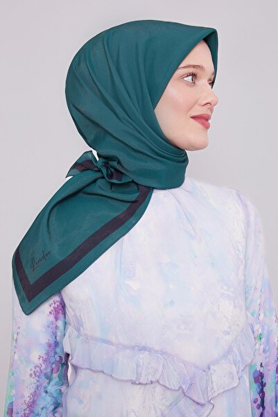 Levidor Emerald Edge Stripe Aura Scarf