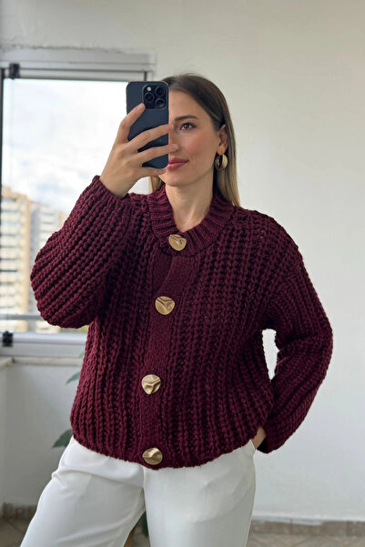 Kubos Moda Thick Knitted Crew Neck Burgundy Wool Cardigan