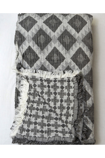 Perky Moth Desenli Jakarlı 4 Katlı Organik Müslin Yatak Örtüsü Battaniye Pike 260x280 cm %100 Pamuk Dört Mevsim