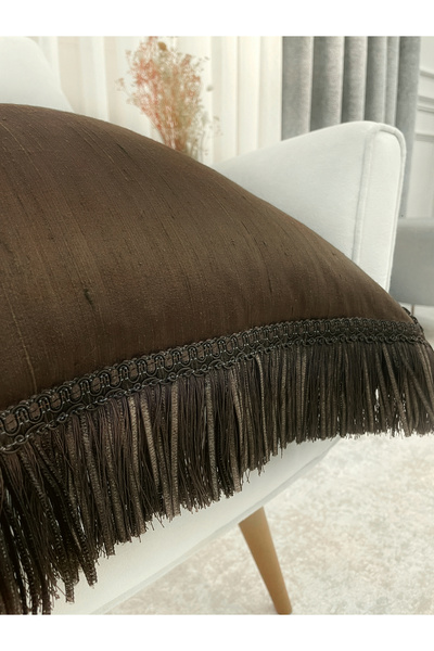 Brillant KOYUKAHVERENGİ Renk Püsküllü - İpek Tafta Kırlent Yastık Kılıfı (45X45)