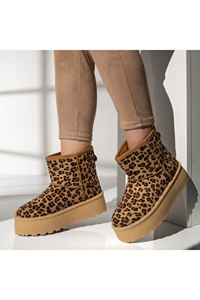 BMoD Women's brown UG-style boots with a thick sole and a print MOD12835