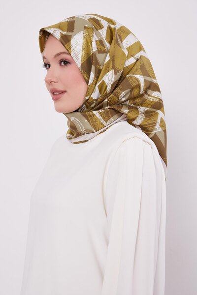 Levidor وشاح حريري من التويل مطبوع عليه حروف باللون الأخضر الفستقي