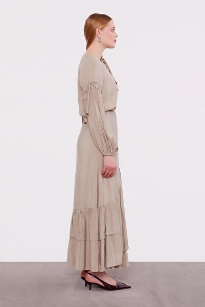 Levidor Beige Side Tie Skirt Set