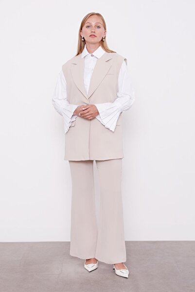 Levidor Beige Vest Double Suit