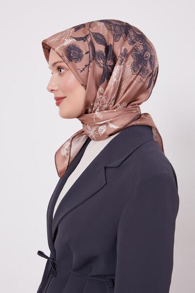 Levidor وشاح حريري بنمط تويل بنقشة الورد التجريدي باللون البني الشوكولاتة