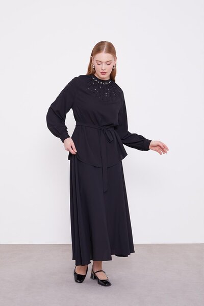 Levidor Siyah İnci Yaka Detay Etek Takım