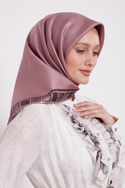 Levidor Dusty Rose Edge Leopard Twill Silk Scarf