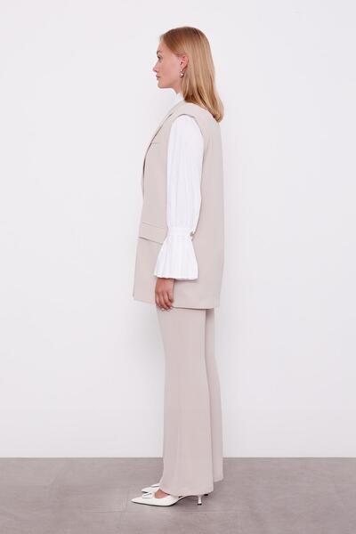 Levidor Beige Vest Double Suit