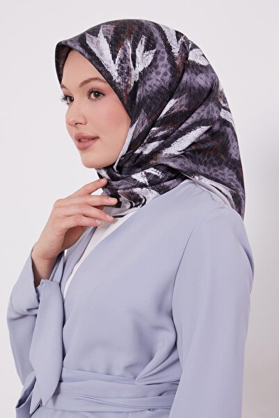 Levidor وشاح حريري منسوج بنمط التويل بمظهر عاكس مدخن