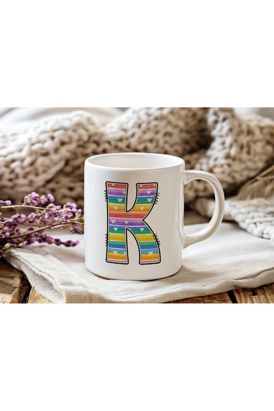 Beramussa كوب على شكل حرف K، مزين بخطوط ملونة وقلب، أفضل هدية للنساء