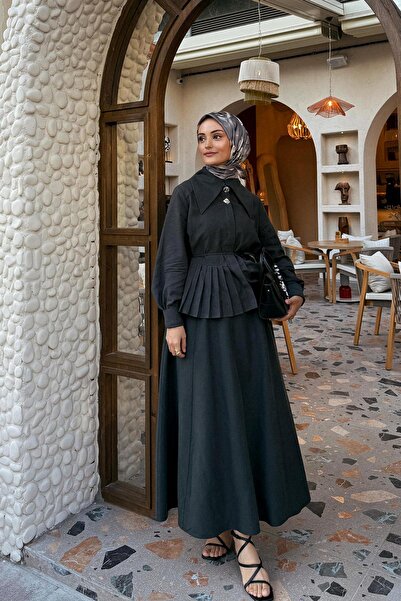 Levidor Anthracite Pleated Hem Cupra Skirt Set