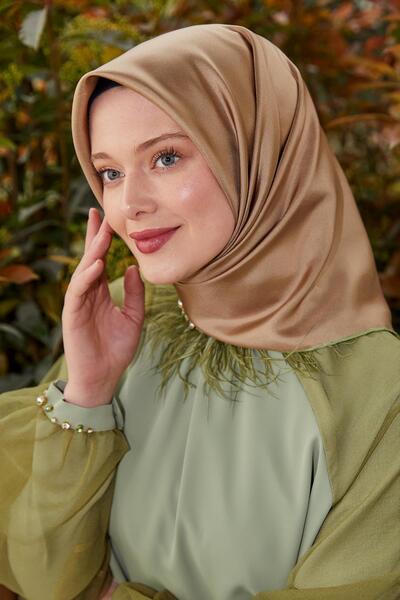 Levidor Cream-Green Double-Sided Twill Silk Scarf