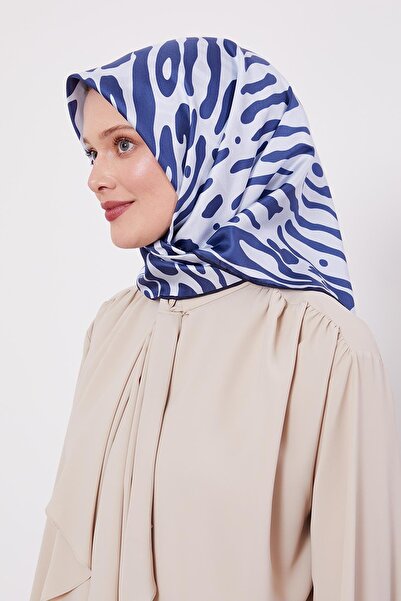 Levidor Blue Leopard Pattern Twill Silk Scarf