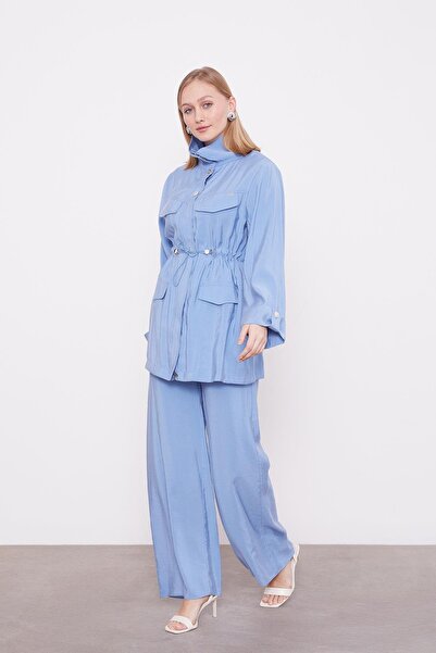 Levidor Costum din două piese guler ridicat cu talie albastră