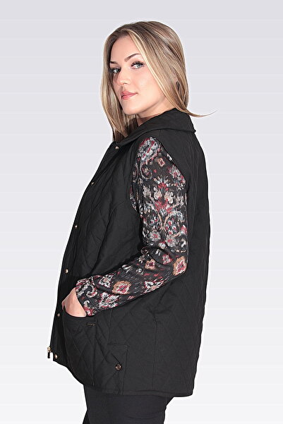 TOLGA SARAÇOĞLU 70043 Black Plaid Lining Detail Lightweight Fiber Quilted Vest