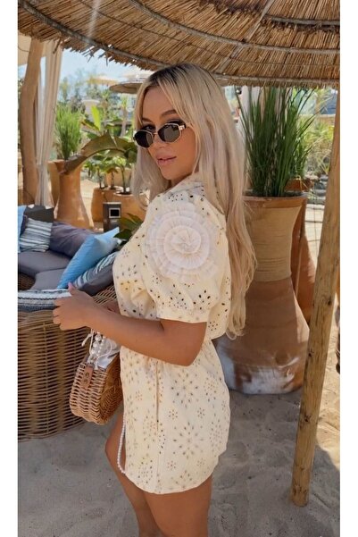 Pretty Women's outfit