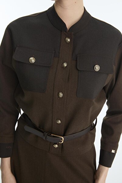 Zühre طقم مكون من قطعتين باللون البني مع حزام خصر وتفاصيل جيب TK-1671