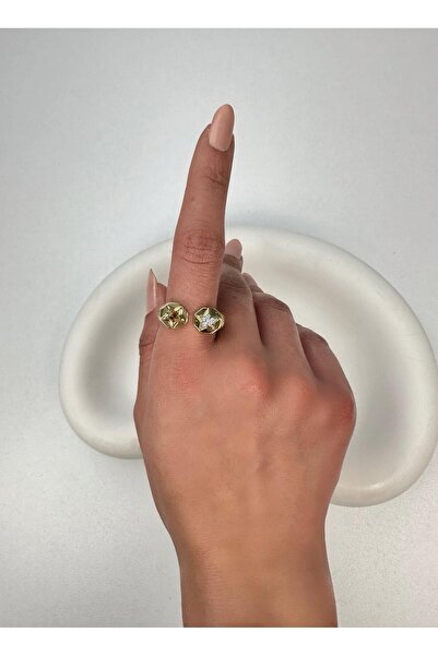 Kius خاتم ذهبي مرصع بالنجوم من السلسلة الخاصة