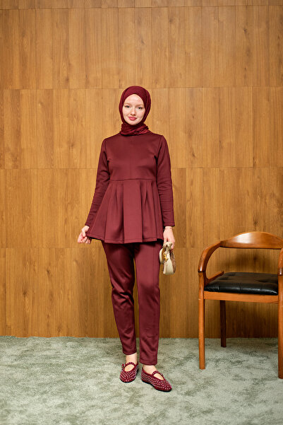 LOCCO Women's Stitching Detailed Pleated Suit Burgundy