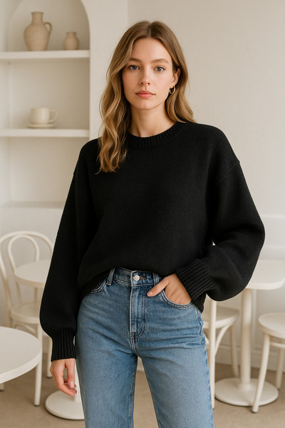 Rich Women's Black Oversize Crew Neck Knit Sweater