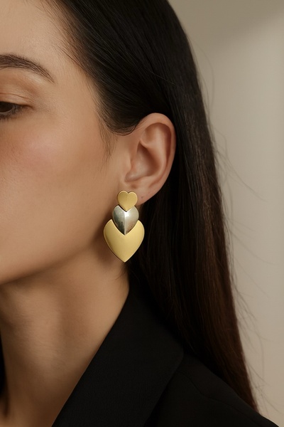 Kokoş Earrings with Heart Steel