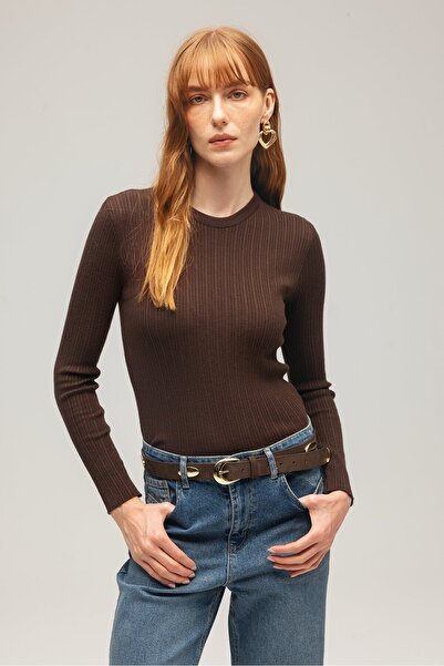 Saade Кафява дамска блуза с дълъг ръкав, обло деколте и ребриста плетка