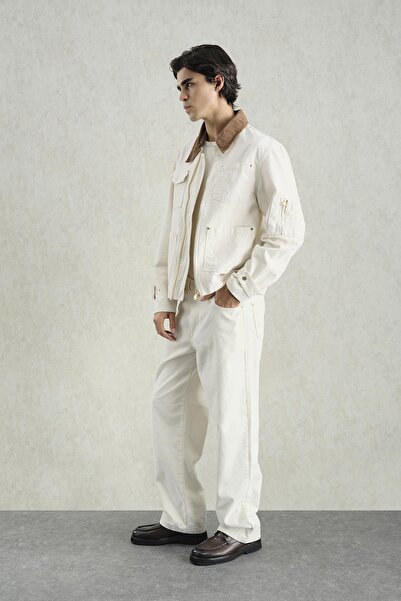 GIESTO ΜΠΟΥΦΑΝ ΕΚΡΟΥ ΜΕ ΧΡΥΣΟ ΛΕΠΤΟΜΕΡΗΣ ΣΧΕΔΙΑΣΗ