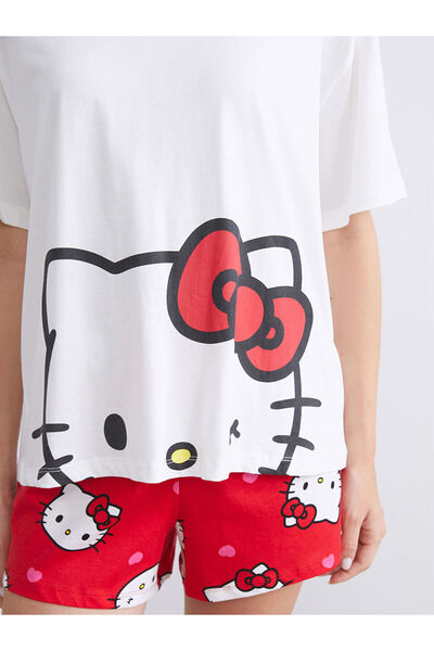 LC Waikiki Kırmızı Hello Kitty Baskılı Kadın Şortlu Pijama Takımı