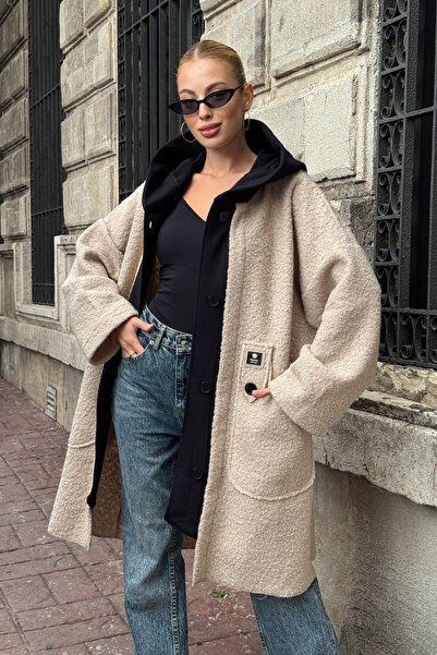 bacc Жіночий бежевий капюшонний пальто з широкими кишенями BCVL-25V603