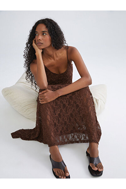 LC Waikiki LCW Vision Rochie brodată cu decolteu în U și bretele