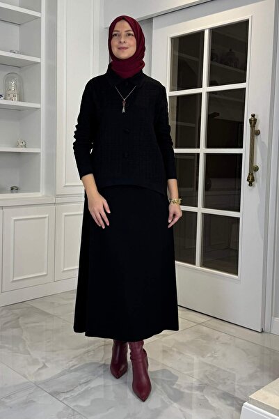 Rabia Şamlı طقم كومسال تريكو باللون الأسود