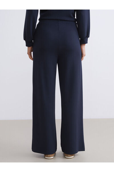 LC Waikiki Beli Lastikli Nakışlı Kadın Eşofman Altı