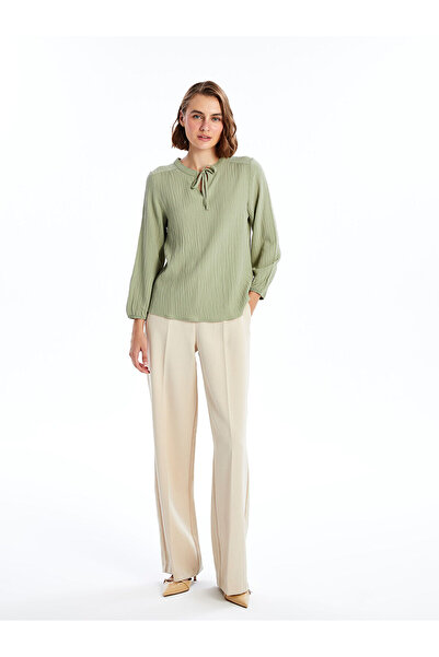 LC Waikiki Özmarka Yeni Sezon Bağlamalı Yaka Dokulu Kadın Bluz