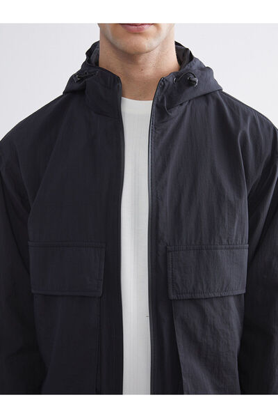 LC Waikiki Yeni Sezon Rahat Kalıp Kapüşonlu Erkek Mont