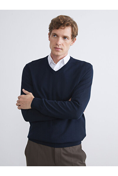 LC Waikiki Navy Blue V-Neck Men's Knitwear Sweater