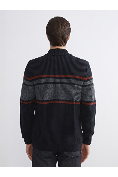 LC Waikiki Чоловічий трикотажний светр з довгими рукавами та коміром-стійкою