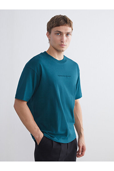 LC Waikiki تي شيرت رجالي من القطن الممشط مطبوع برقبة دائرية