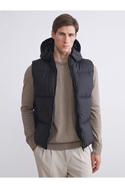 LC Waikiki Peak Yeni Sezon Standart Kalıp Kapüşonlu Erkek Şişme Yelek